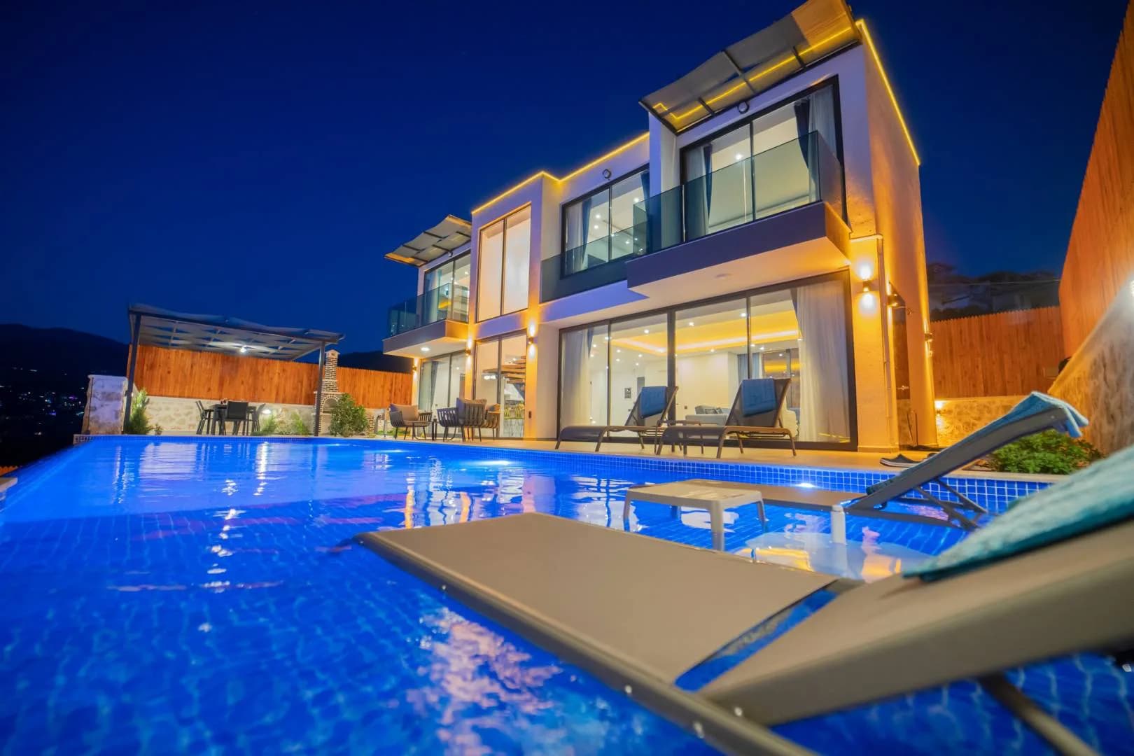 Kaş Kalkan'da Eşsiz Doğa Manzaralı, Özel Havuzlu, Lüks Villa görsel 2