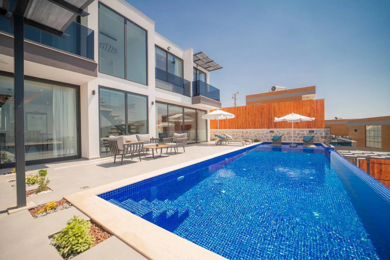 Kaş Kalkan'da Eşsiz Doğa Manzaralı, Özel Havuzlu, Lüks Villa görsel 3
