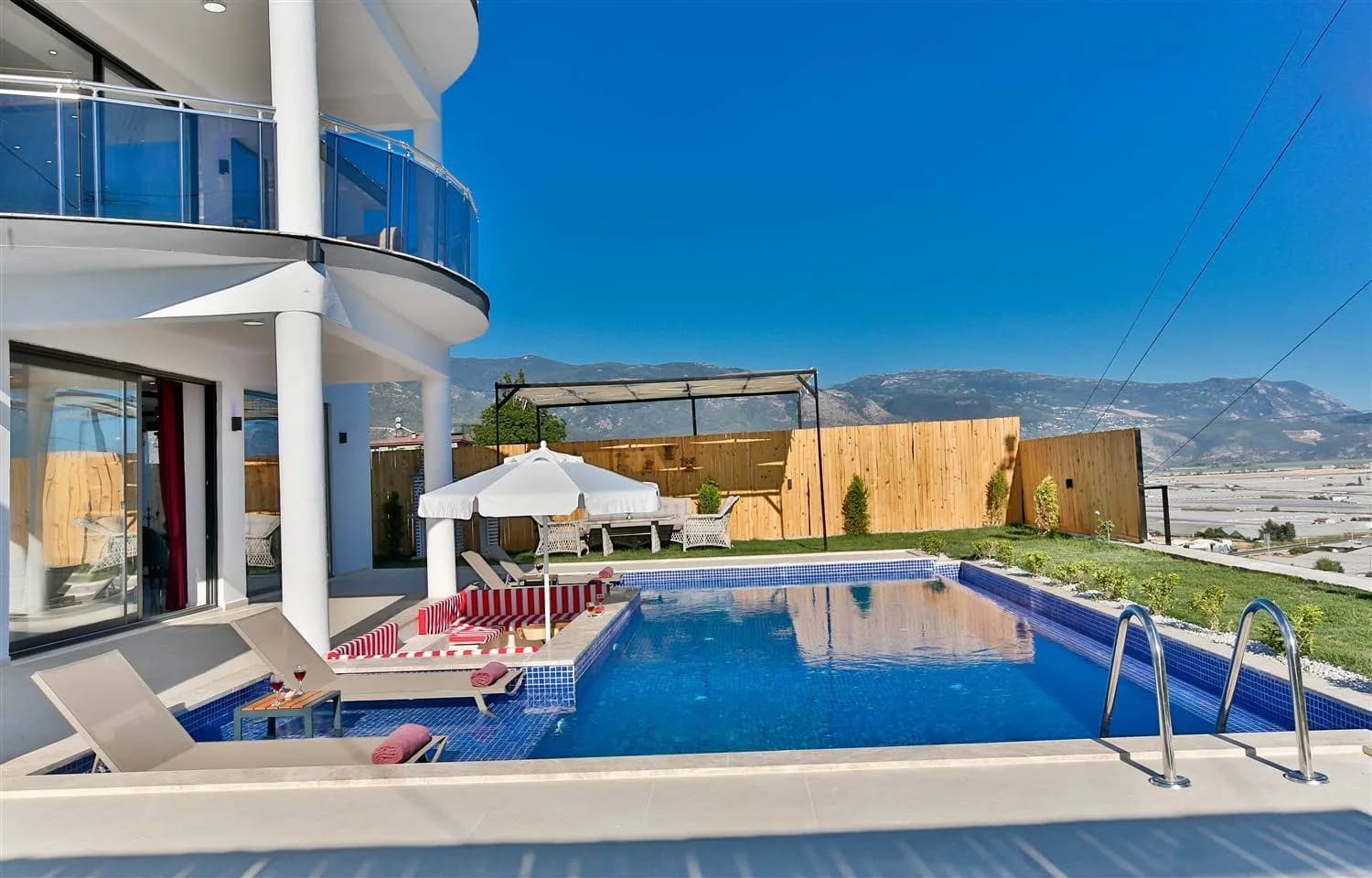 Kalkan Kınık'ta Ferah Bahçeli, Özel Havuzlu, Jakuzili, Kiralık Villa görsel 2