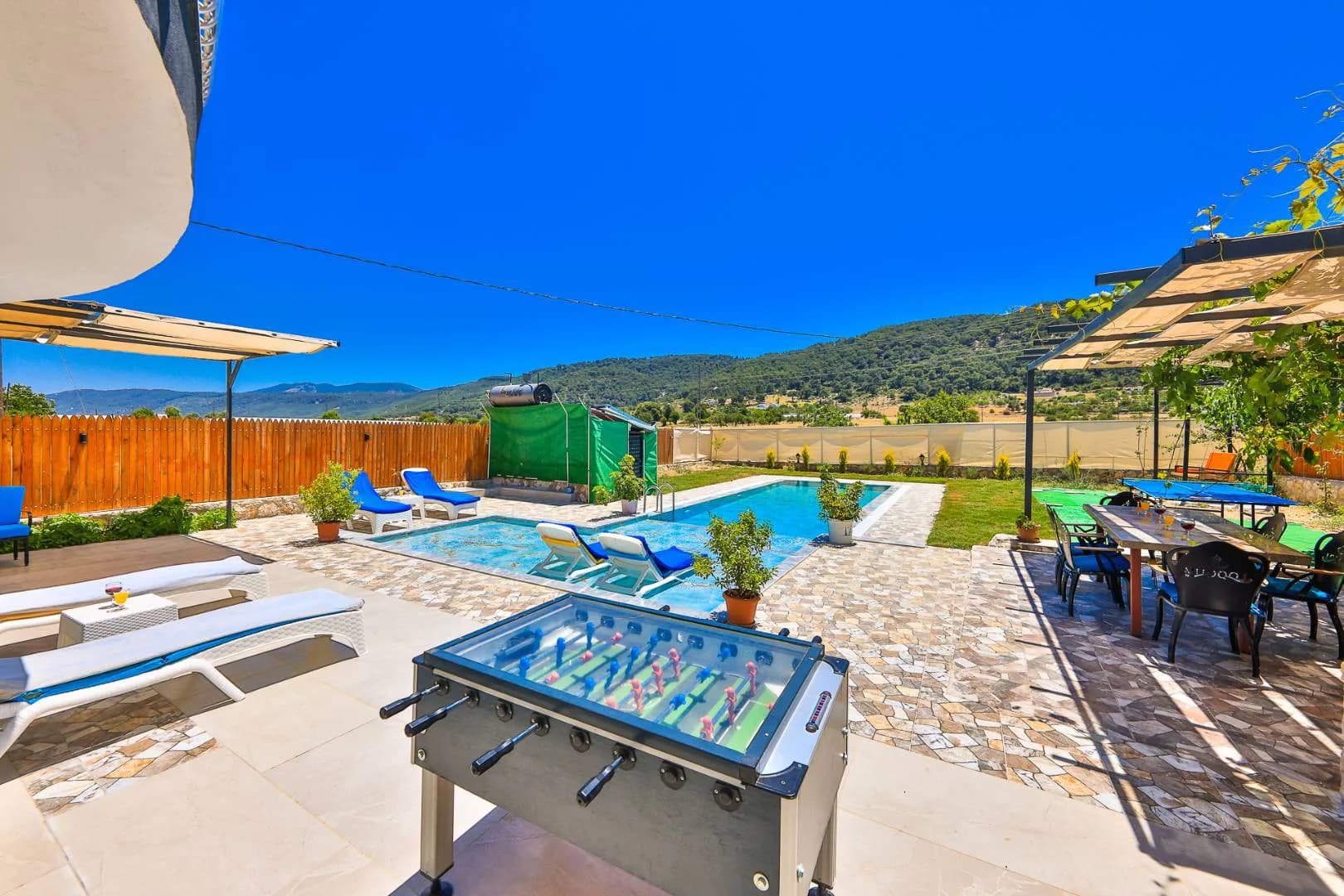 Kaş Sarıbelen'de Ferah Bahçe İçerisinde, Özel Havuzlu, Modern Villa görsel 3