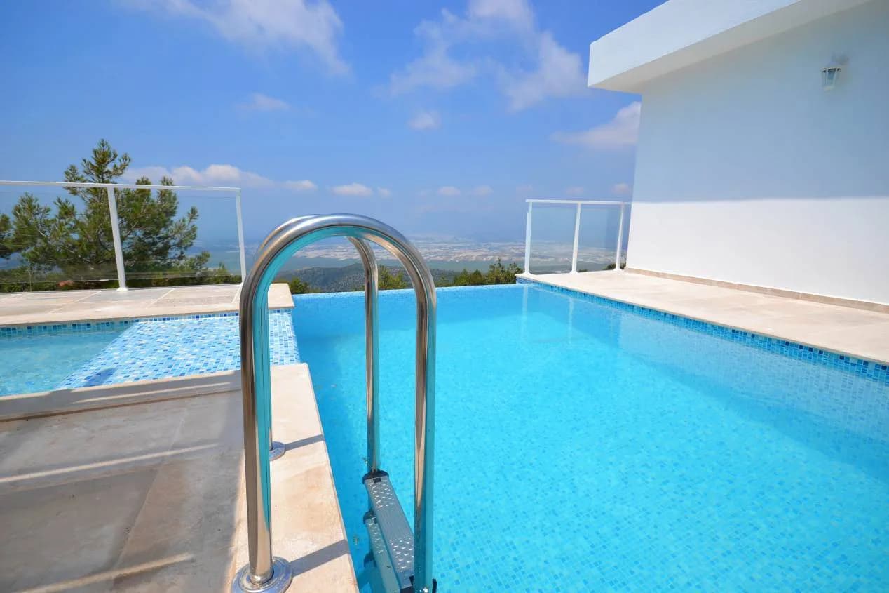 Kaş İslamlar'da Ferah Konumda, Özel Havuzlu, Modern Villa görsel 3