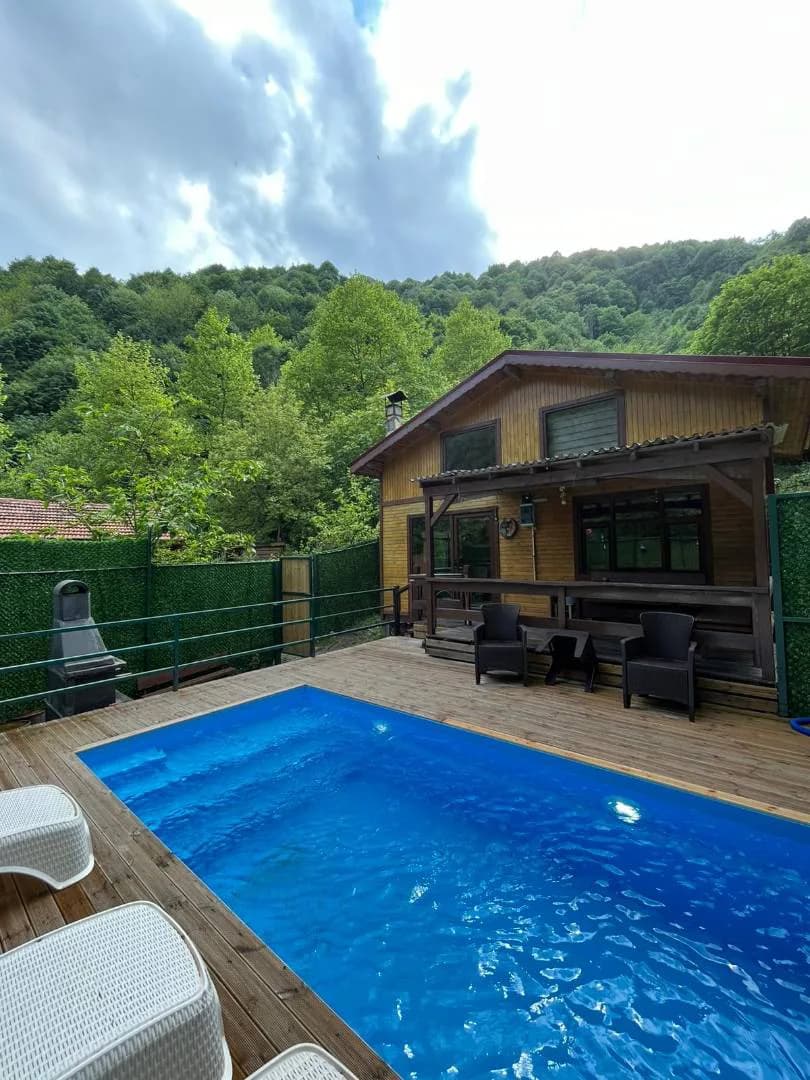 Sapanca Memnuniye'de Sessiz Konumda, Özel Havuzlu, 4 Kişilik Bungalov görsel 2