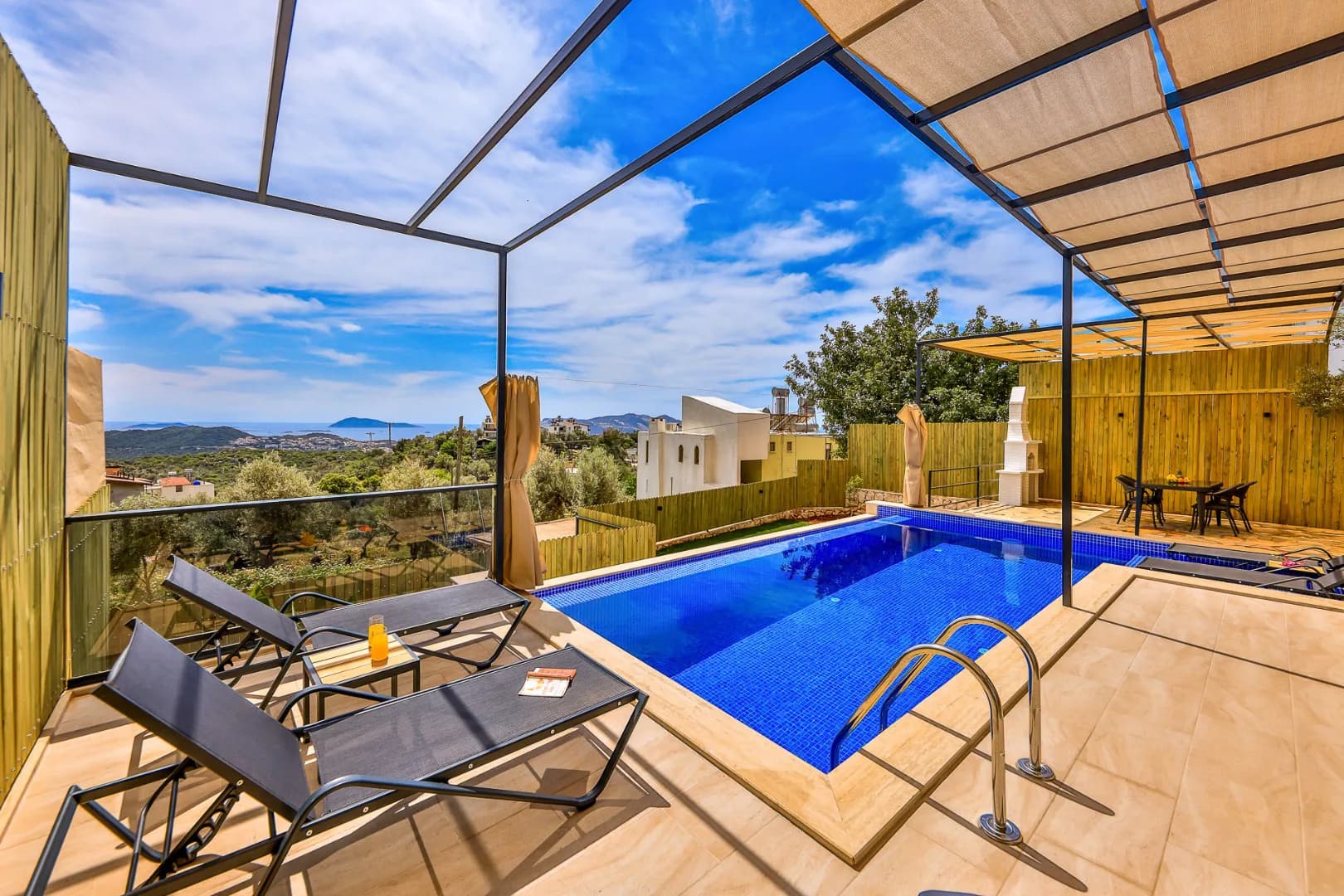 Antalya Kaş'ta Huzurun Kucağında, Özel Havuzlu, Jakuzili, Modern Villa görsel 3