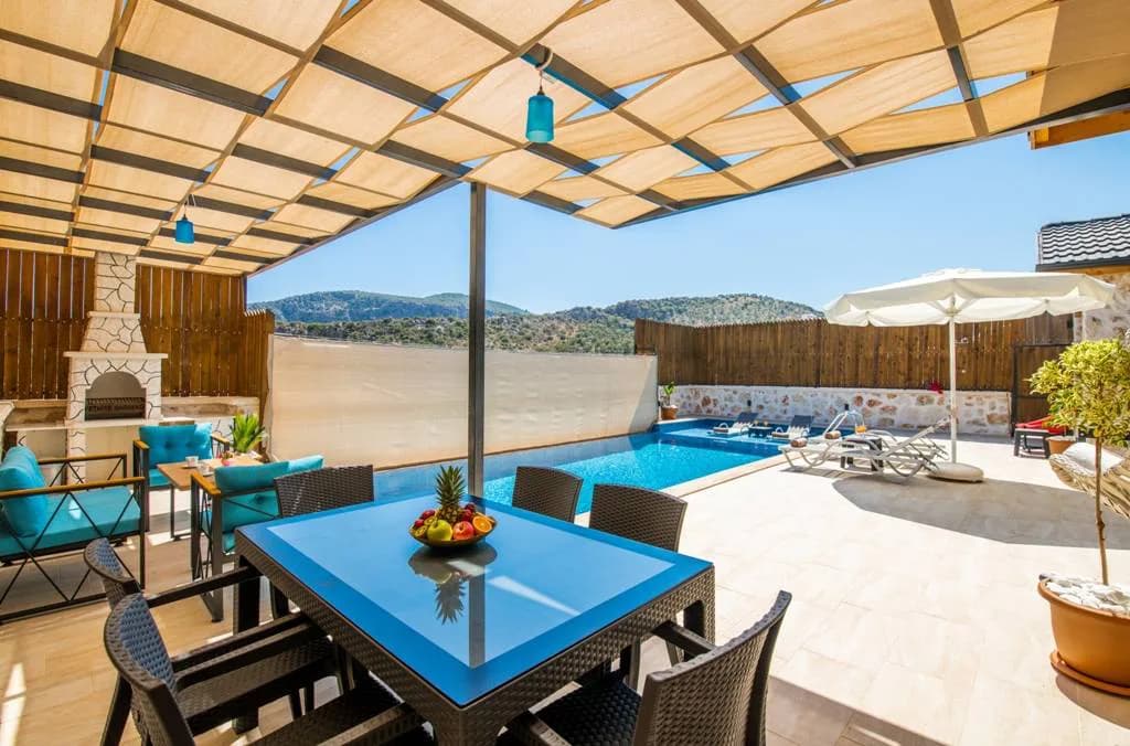Kaş Bezirgan'da Enfes Taş Mimarili, Özel Havuzlu, Jakuzili Villa görsel 3