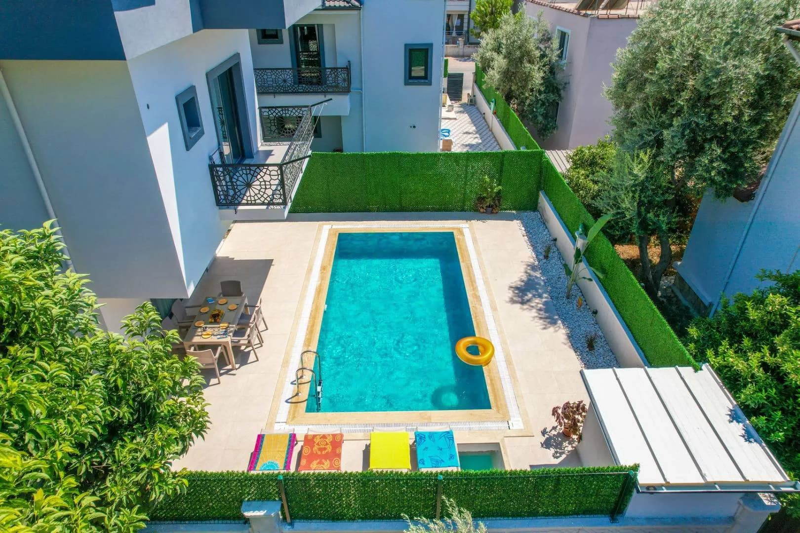 Fethiye Babataşı'nda Merkezi Konumda, Özel Havuzlu, Modern Villa görsel 3