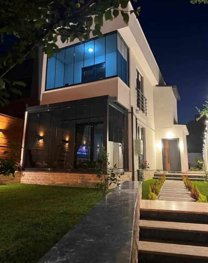Sapanca Güldibi'nde Merkezi Konumda, Isıtmalı Havuzlu, Modern Villa görsel 2