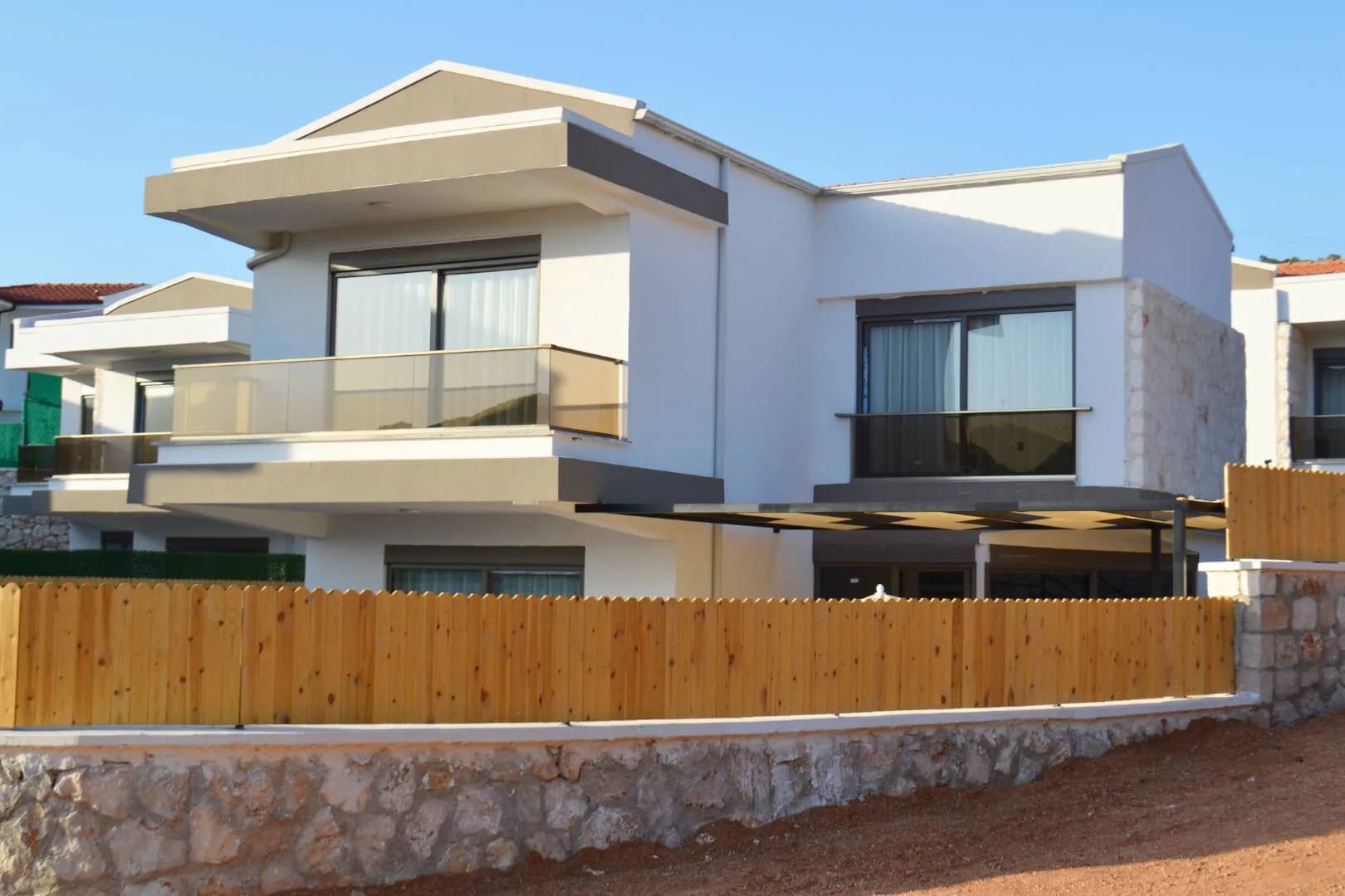 Kaş Andifli'de Geniş Alanlara Sahip, Özel Havuzlu, 3+1 Villa görsel 2
