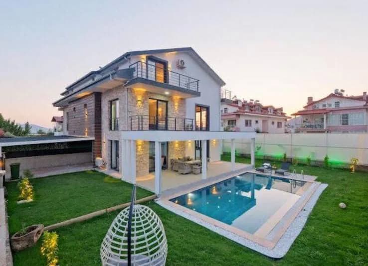 Fethiye Çamköy'de Geniş Bahçeli, Özel Havuzlu, İkiz Villa görsel 2