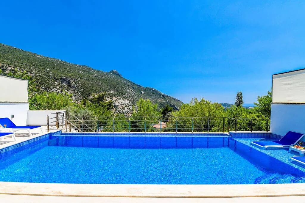 Kaş İslamlar'da Erişilebilir Konumda, Özel Havuzlu, Modern Villa görsel 2