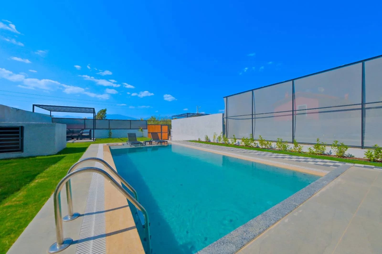 Fethiye Çiftlik'te Denize Yakın, Özel Havuzlu, Modern Villa görsel 2