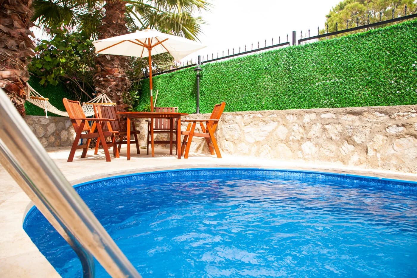 Muğla Datça'da Merkezi Konumda, Özel Havuzlu, Konforlu Villa görsel 3