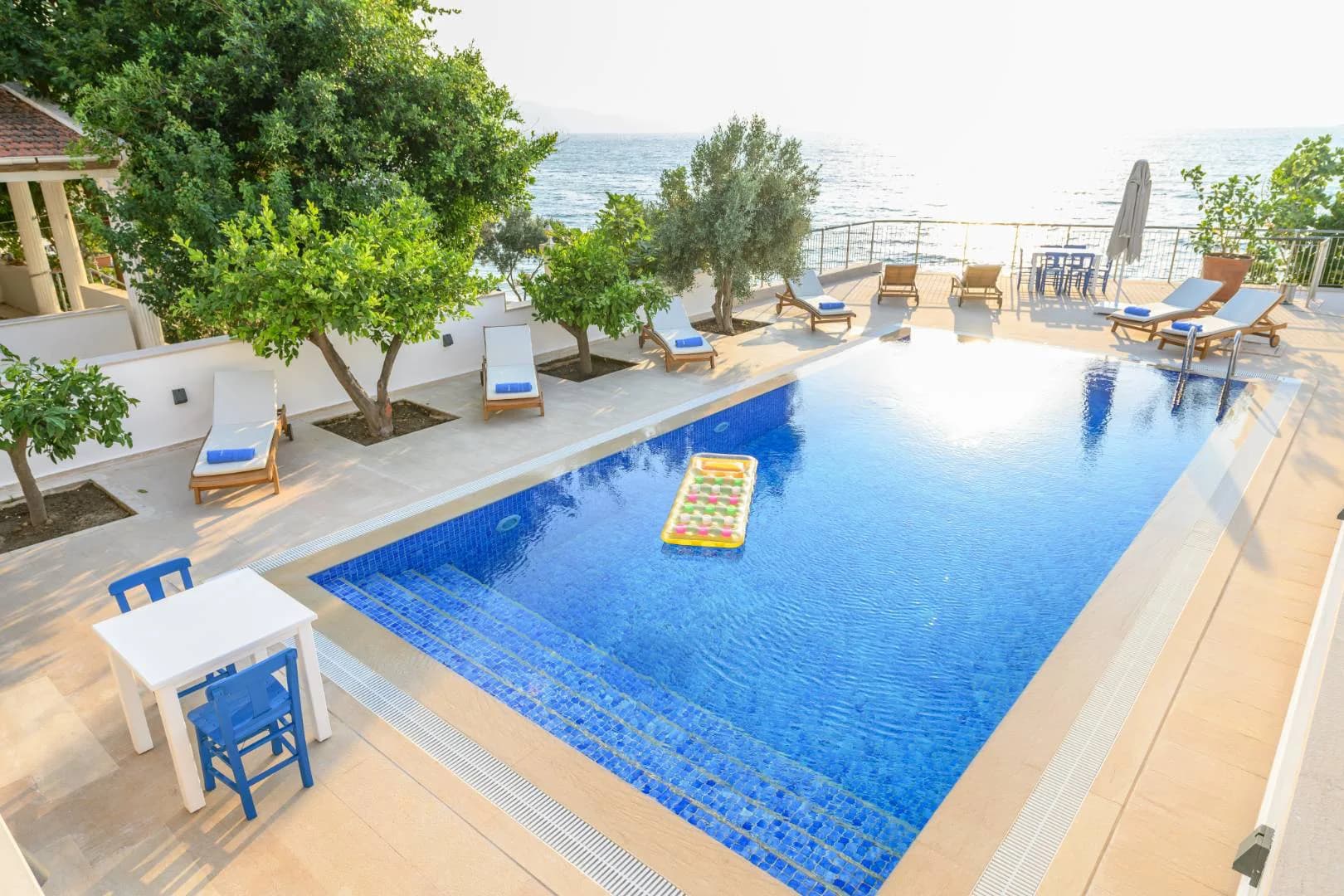 Bodrum Güvercinlik'te Denize Sıfır, Özel Havuzlu, Kiralık Villa görsel 2