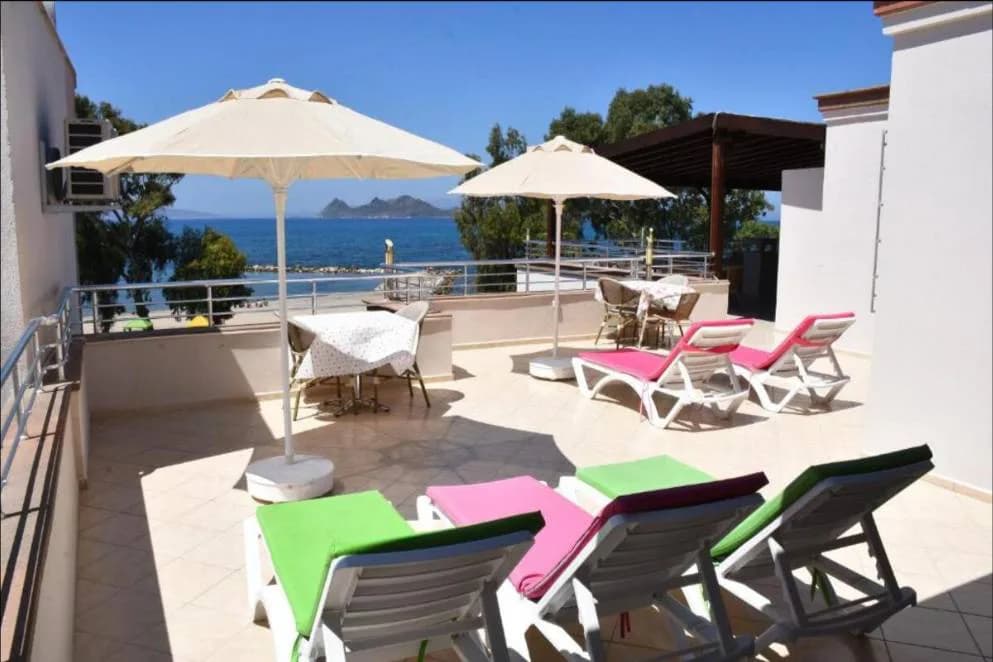 Muğla Bodrum'da Denize Sıfır, Ortak Havuzlu, 1+1 Konforlu Suit görsel 3