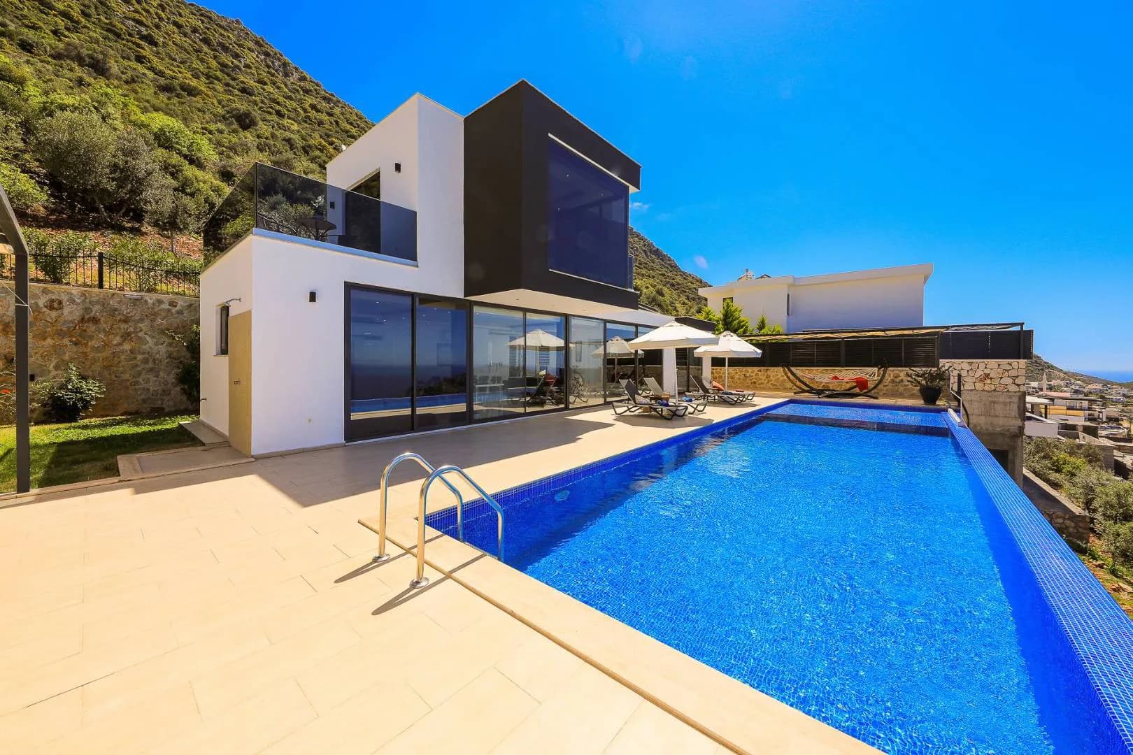 Kaş Bezirgan'da Deniz Manzaralı, Sonsuzluk Havuzlu, Balayı Villası görsel 2