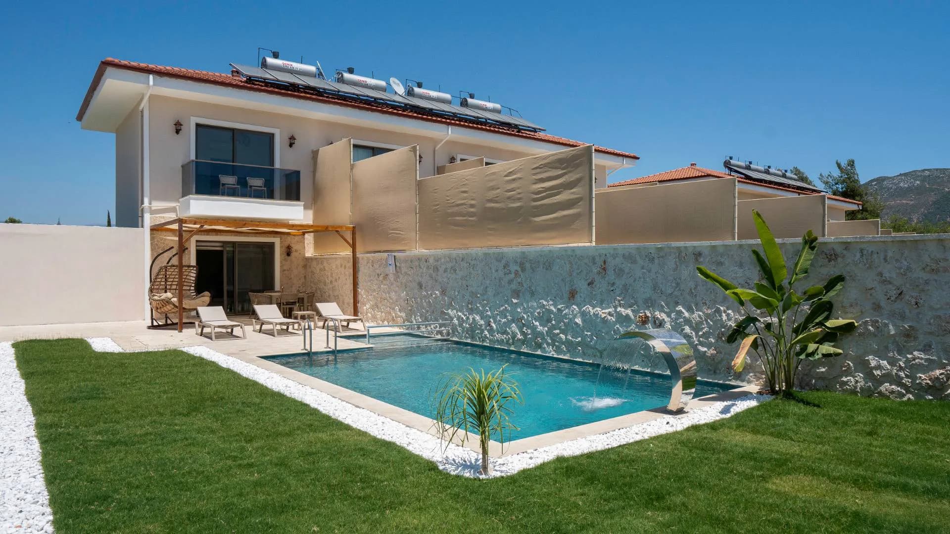 Kaş Kasaba'da Huzurlu Konumda, Özel Havuzlu, Konforlu Villa görsel 2