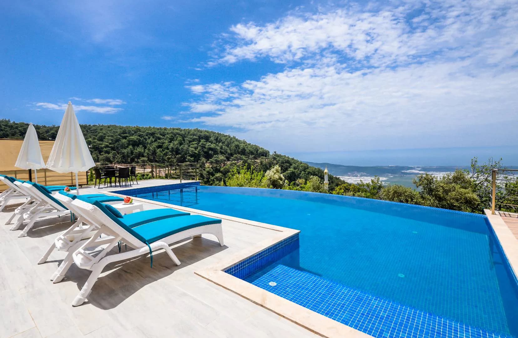 Kaş İslamlar'da Sessiz Konumda, Özel Havuzlu, Modern Tasarımlı Villa görsel 3
