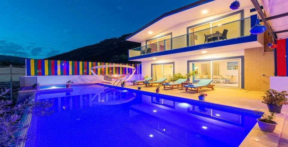 Kaş Üzümlü'de Doğa İçerisinde, Özel Havuzlu, 4 Kişilik, Konforlu Villa görsel 3