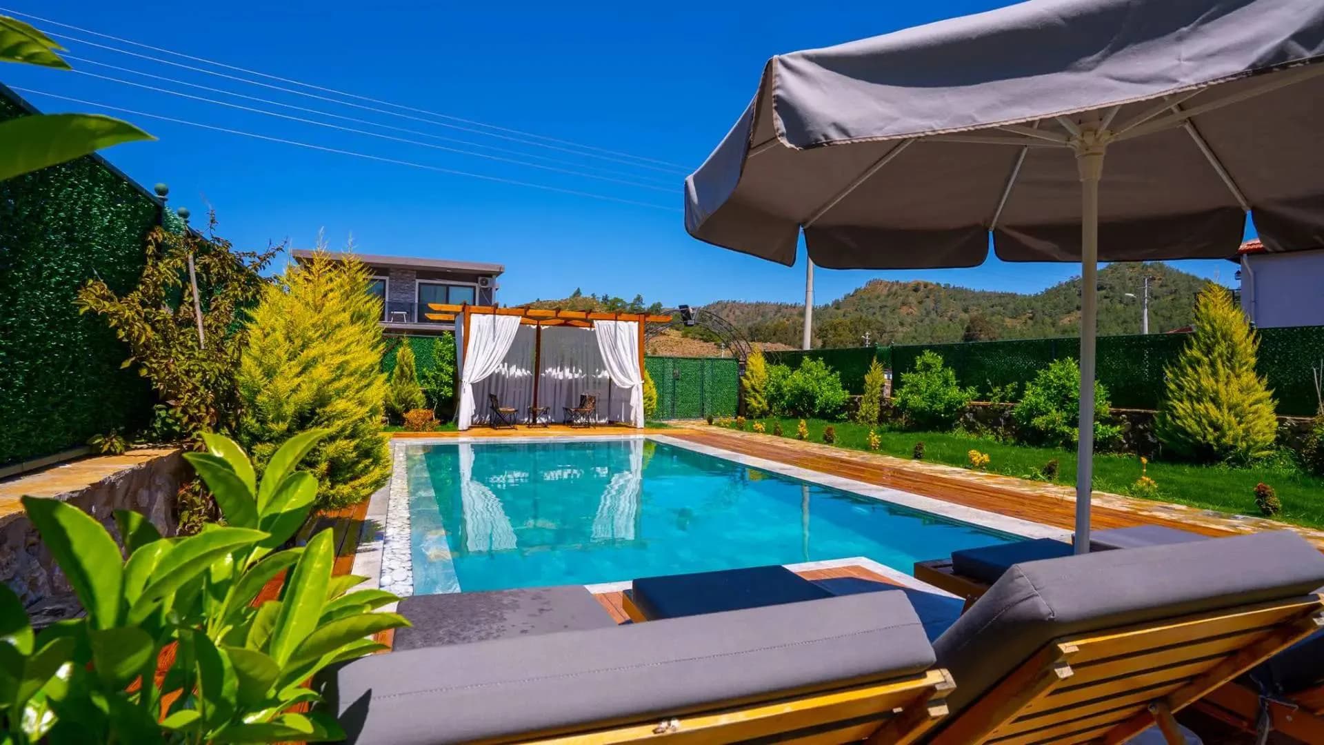 Muğla Marmaris'te Harika Doğada, Isıtmalı Havuzlu, Kiralık Bungalov görsel 3