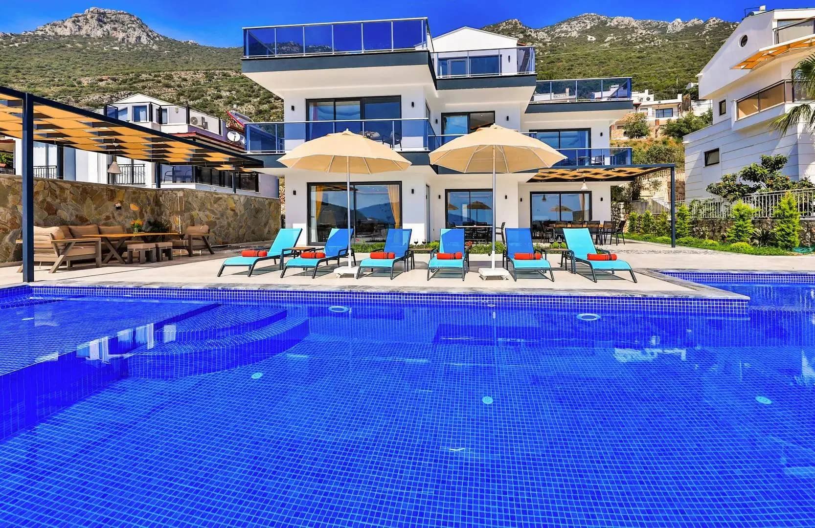 Kaş Kalkan'da Geniş Ailelere Uygun, Sonsuzluk Havuzlu, Kiralık Villa görsel 2