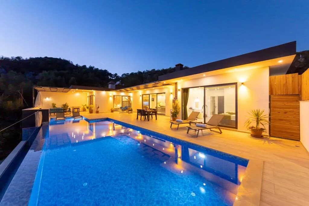 Kaş İslamlar'da Deniz Manzaralı, Özel Havuzlu, Kiralık Balayı Villası görsel 3