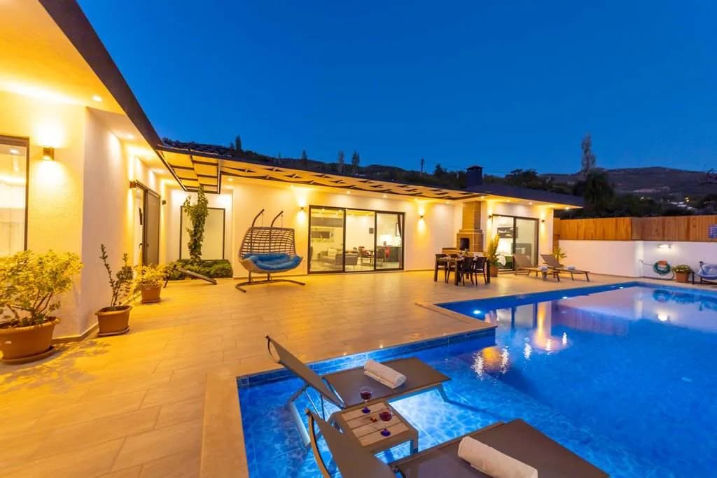 Kaş İslamlar'da Deniz Manzaralı, Özel Havuzlu, Kiralık Balayı Villası görsel 2