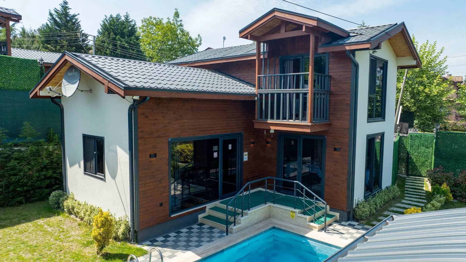 Sapanca Mahmudiye'de Sakin Konumda, Özel Havuzlu, 2+1 Villa görsel 2