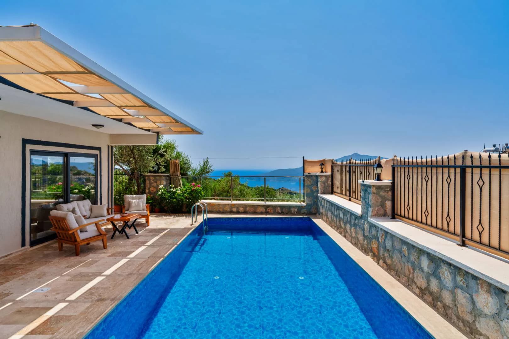 Kaş Bezirgan'da Sakin Konumda, Özel Havuzlu, Kiralık Villa görsel 2
