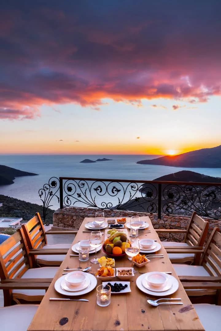 Kaş Bezirgan'da Deniz ve Ada Manzaralı, Özel Havuzlu, Lüks Villa görsel 2