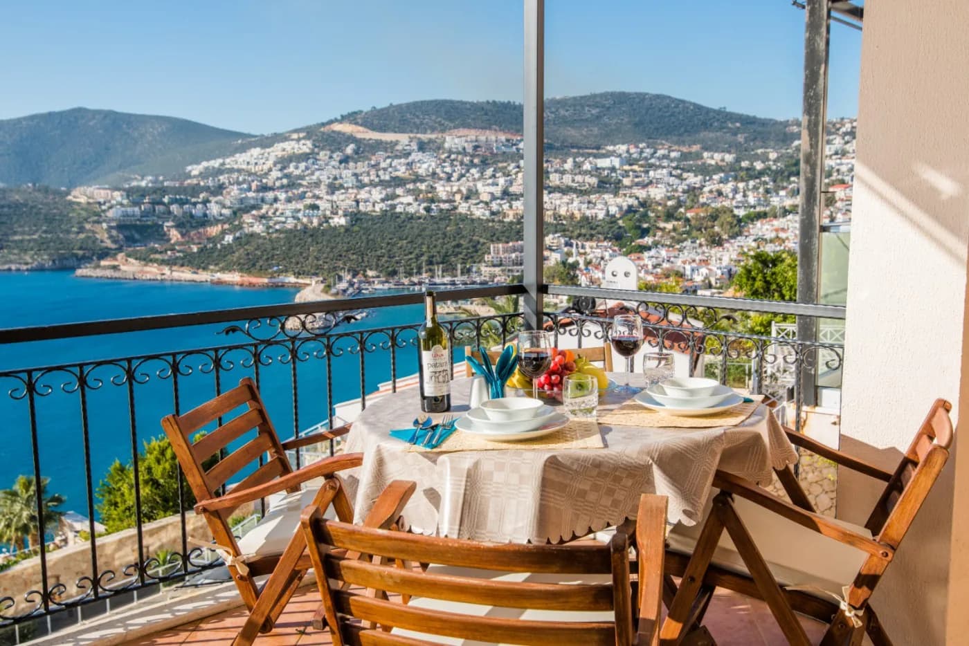 Kaş Kalkan'da Denize Yürüme Mesafesinde, Ortak Havuzlu, Kiralık Suit görsel 2