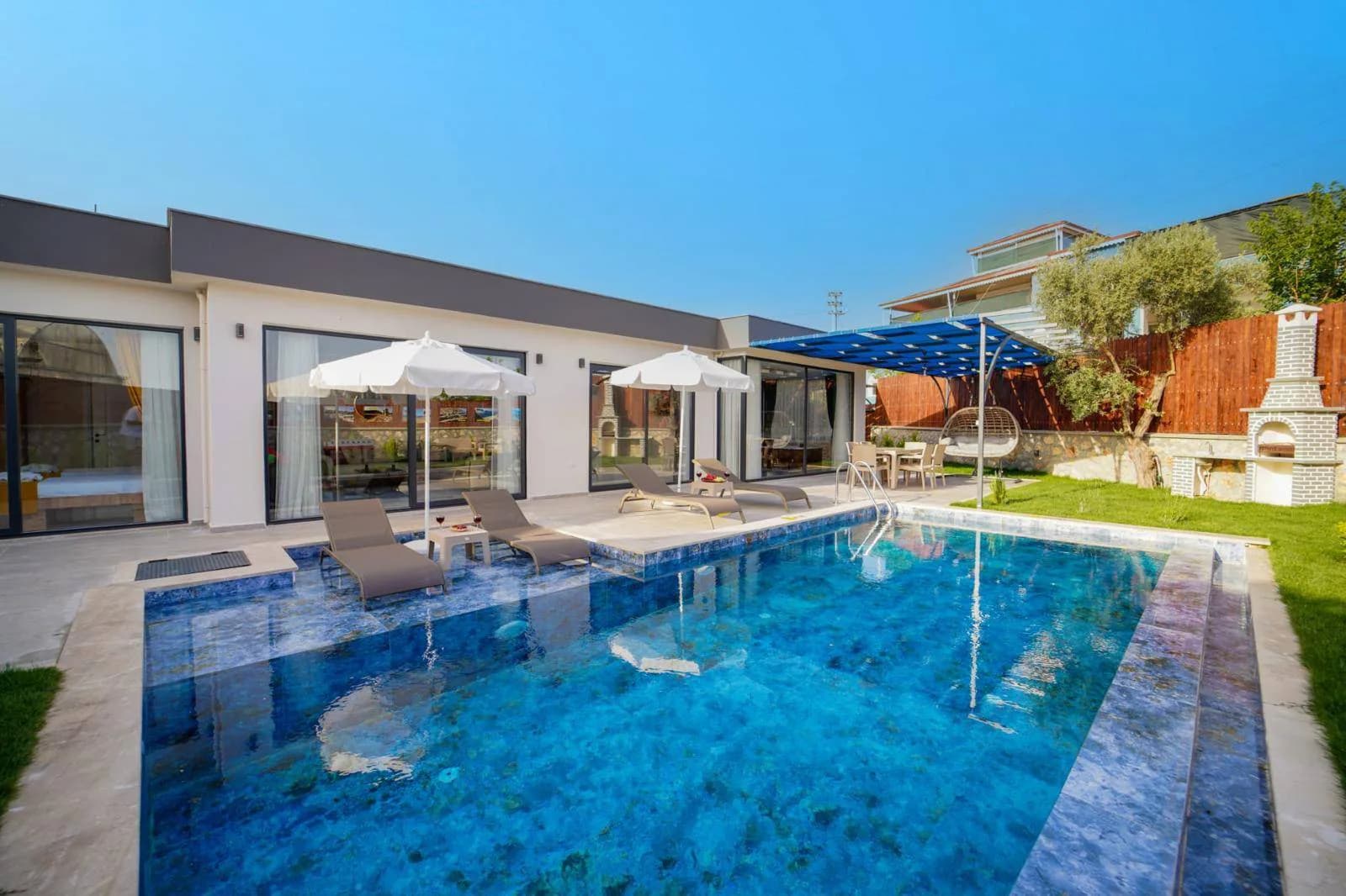Kaş Çavdır'da Sakin Konumda, Özel Havuzlu, Olanaklı, Lüks Villa görsel 2