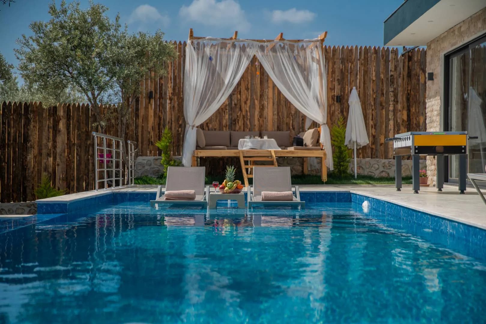 Kaş Çavdır'da Modern Tasarımlı, Özel Havuzlu, Konforlu Villa görsel 3