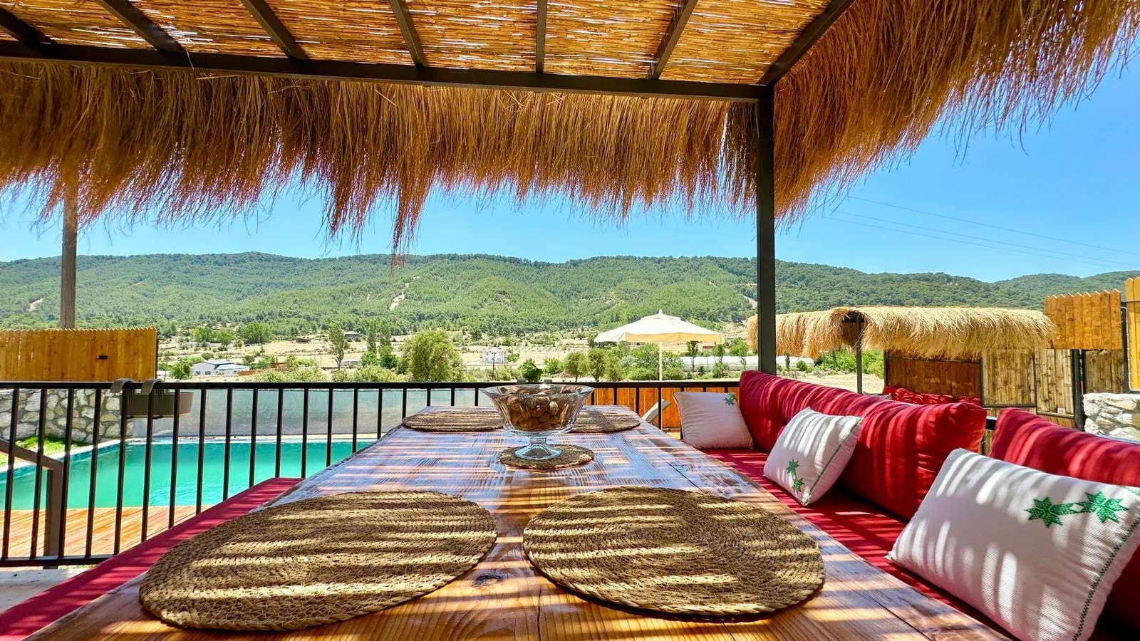 Kaş Sarıbelen'de Şık Tasarımlı, Özel Havuzlu, 2+1 Tatil Villası görsel 3