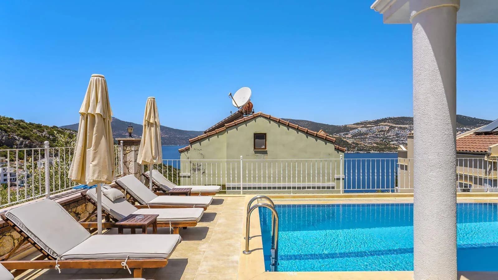 Kalkan Kışla'da Denize Yakın, Özel Havuzlu, Konforlu Villa görsel 3
