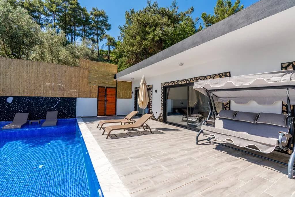Kaş İslamlar'da Muhteşem Tasarımlı, Özel Havuzlu, Kiralık Villa görsel 3