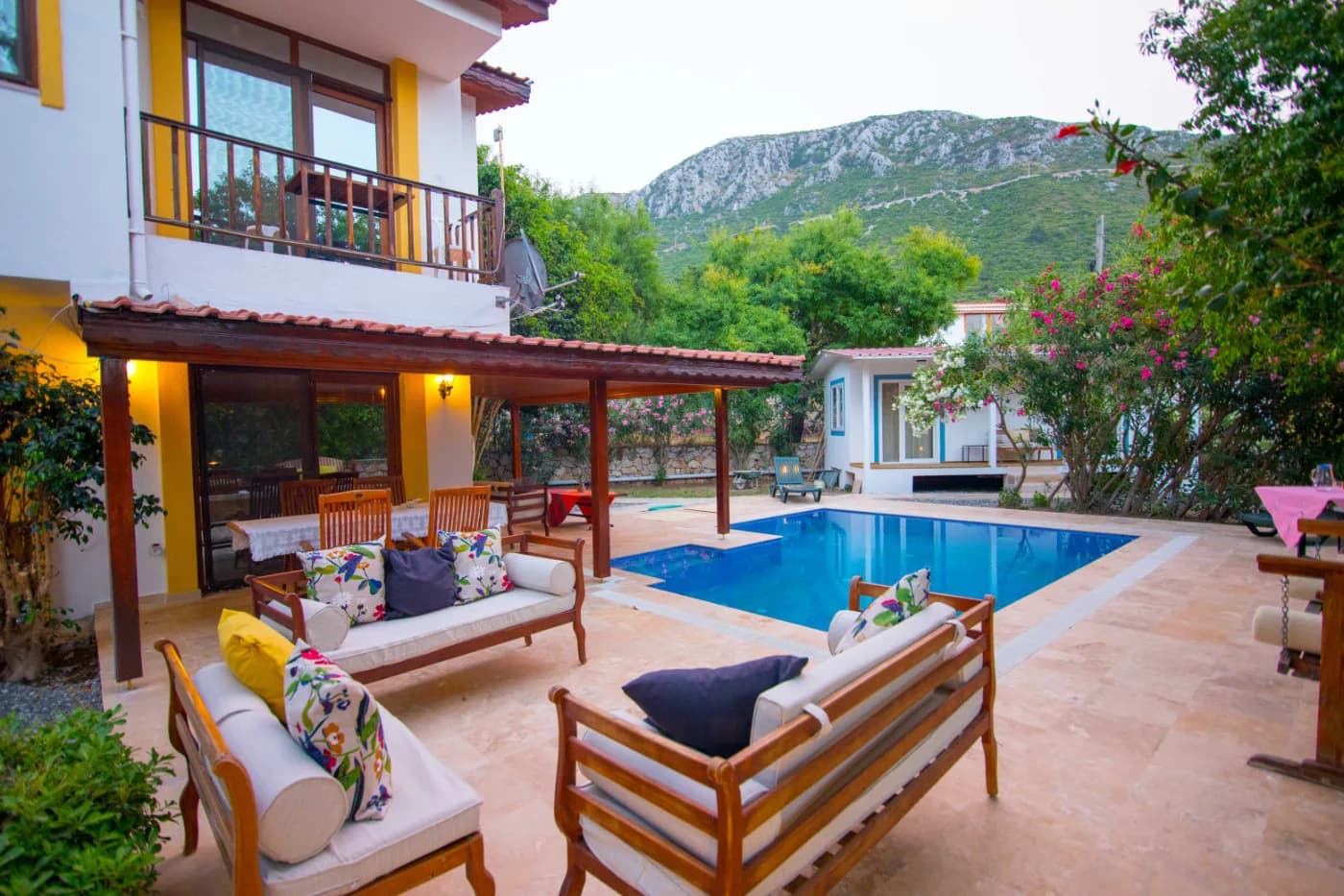 Marmaris Söğüt'te Kalabalık Ailelere Uygun, Özel Havuzlu, Kiralık Villa görsel 3