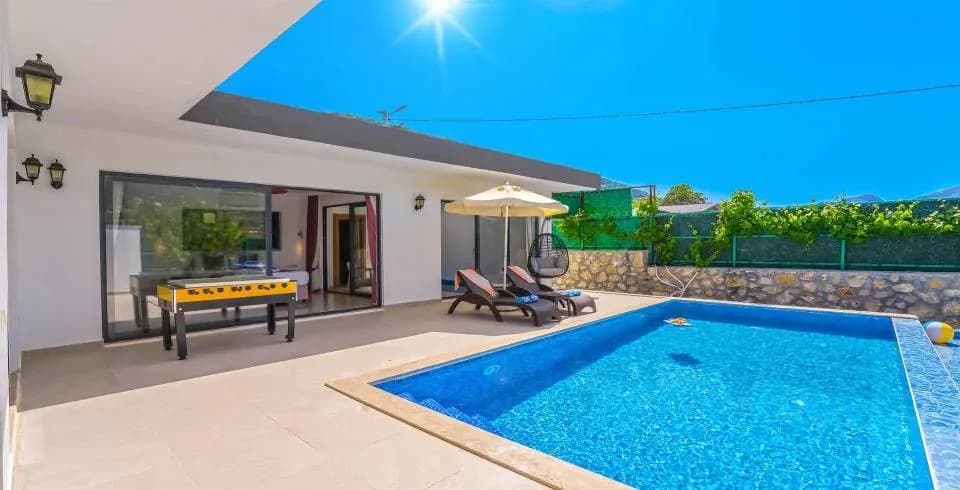 Kaş Sarıbelen'de Doğanın Kalbinde, Isıtmalı Havuzlu, Saunalı Villa görsel 3
