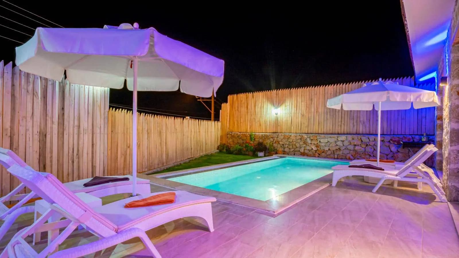 Kaş Bezirgan'da Çekirdek Ailelere Uygun, Özel Havuzlu, Tatil Villası görsel 3