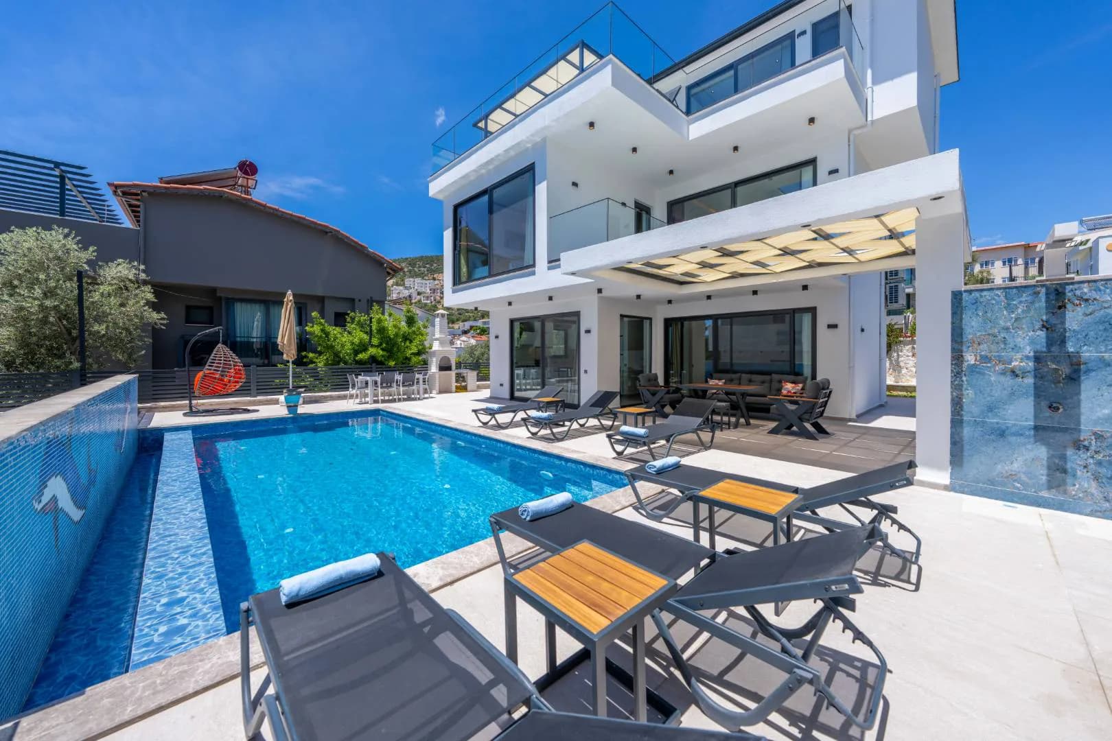 Kaş Kalkan'da Merkezi Konumlu, Özel Havuzlu, 6 Kişilik, Jakuzili Villa görsel 3