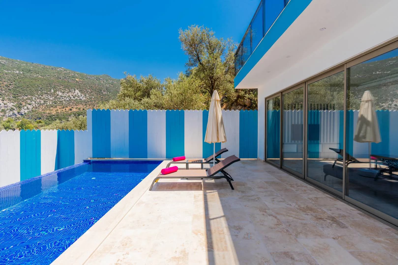 Kaş İslamlar’da Doğayla İç İçe, Jakuzili, Özel Havuzlu, Kiralık Villa görsel 3