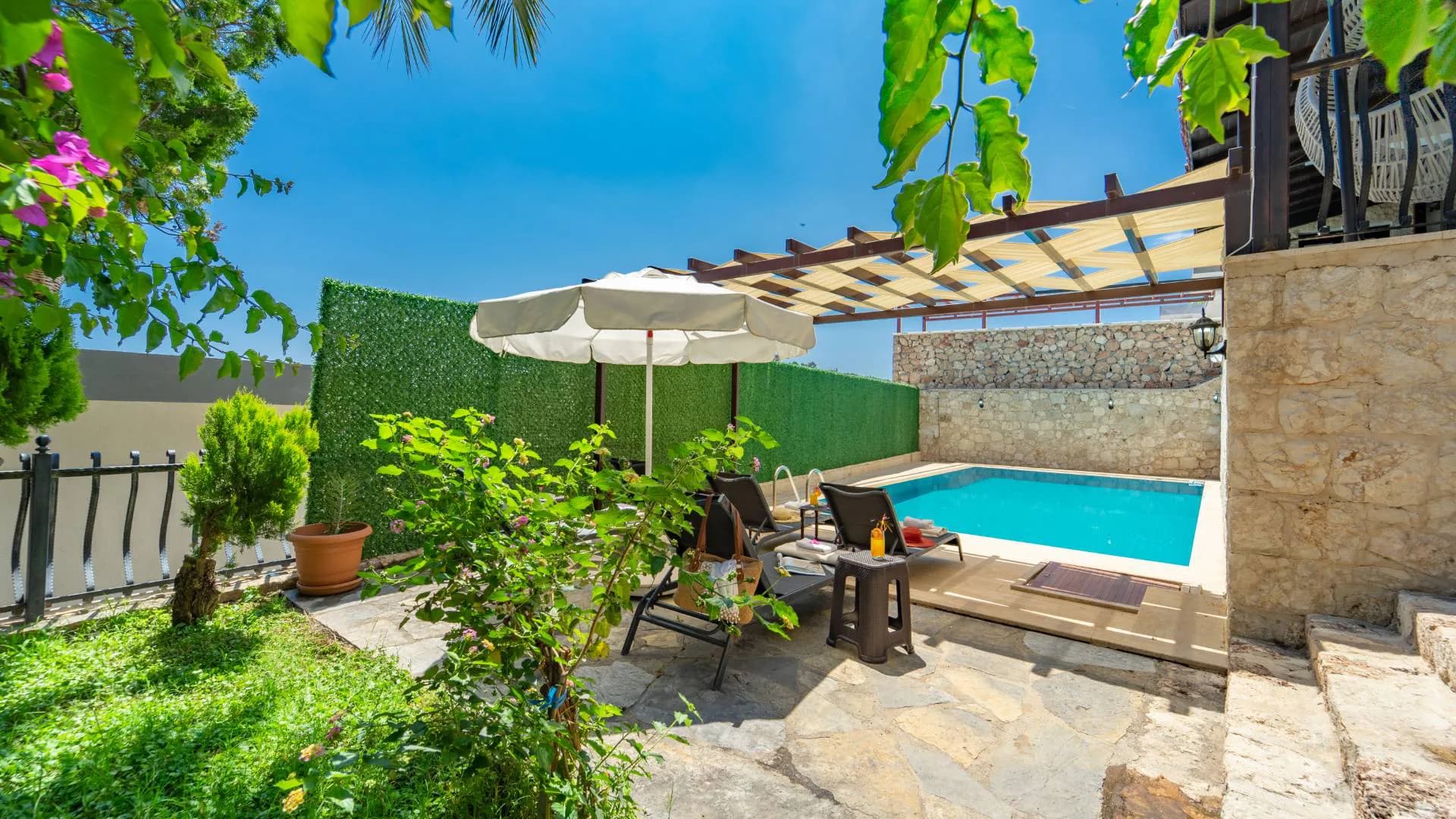 Kaş İslamlar'da Doğayla Baş Başa, Özel Havuzlu, 9 Kişilik Villa görsel 3
